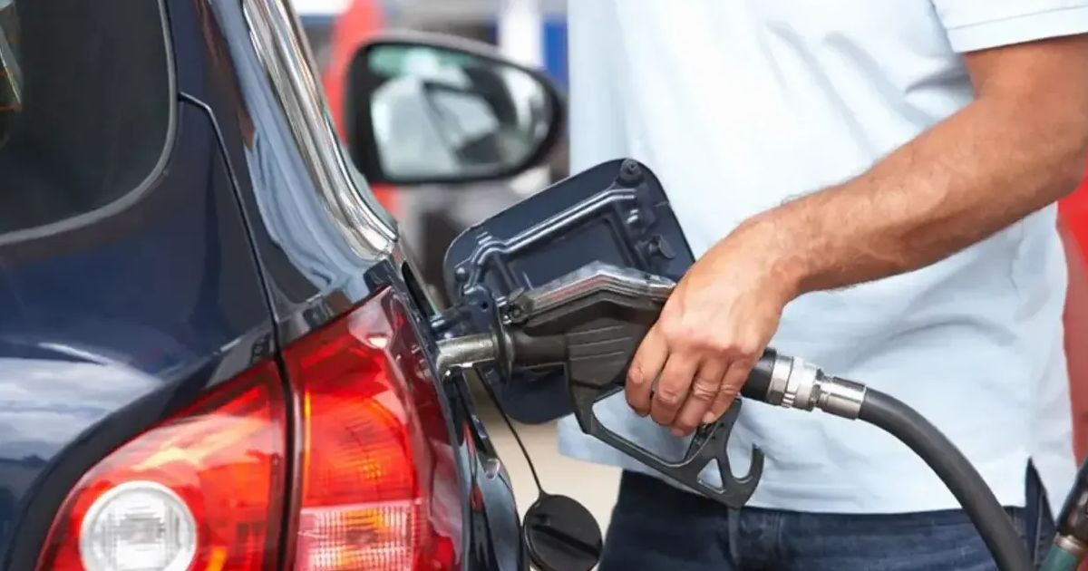 Florida: Baja precio de gasolina, pese a tensiones internacionales