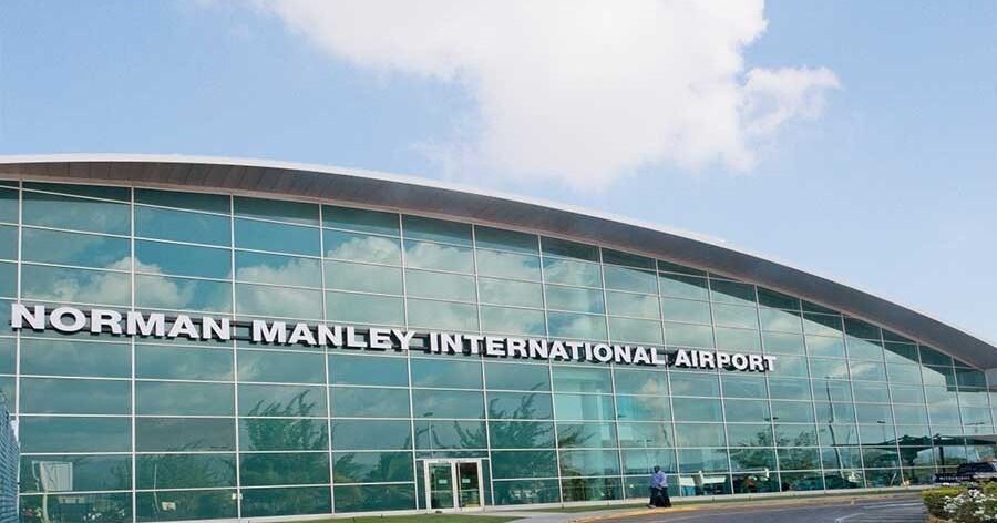 Autoridad Aeroportuaria invertirá 9.500 millones de dólares en modernizar aeropuertos mientras persisten las consecuencias del huracán Melissa