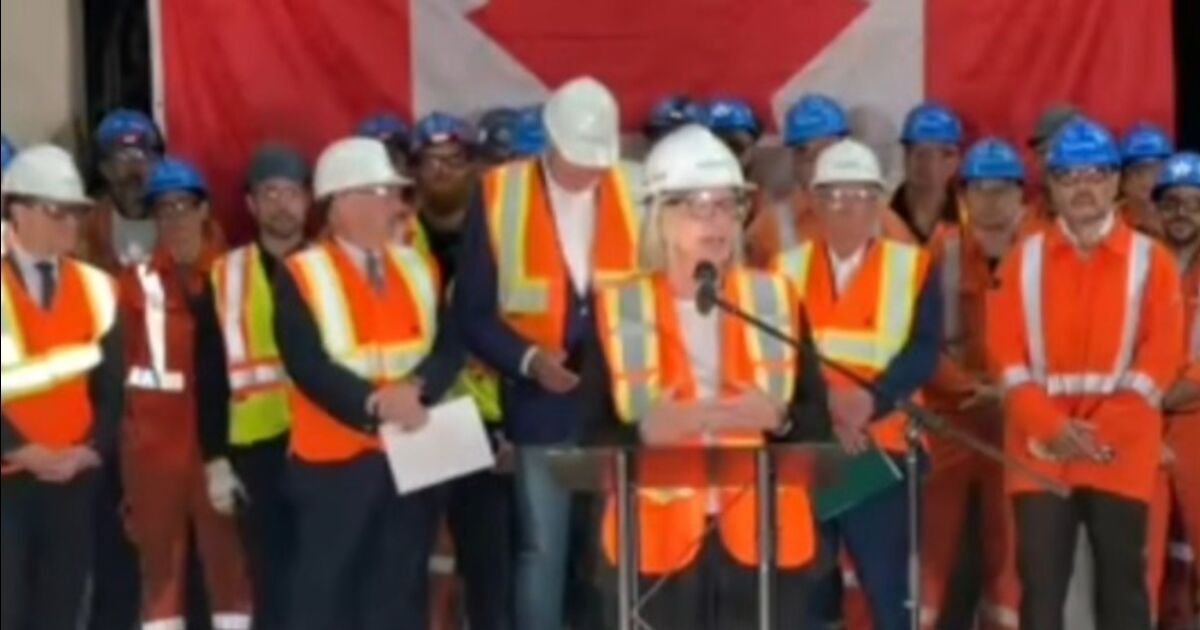 Algoma Steel recibirá $500 millones en préstamos federales y de Ontario