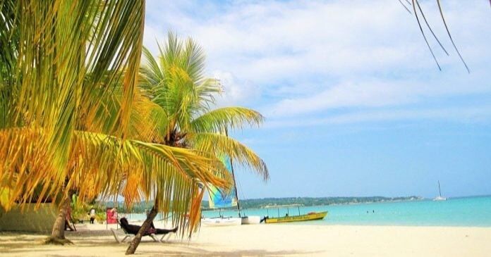 Jamaica asegura más de 160.000 asientos aéreos desde el Reino Unido y Europa para el verano