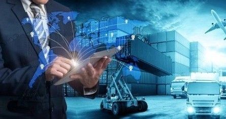 Conozca como la IA transforma el transporte aéreo y marítimo en Panamá