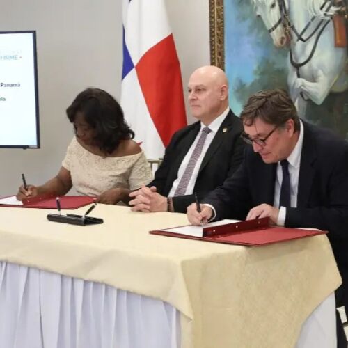 Meduca y el Instituto Cervantes preparan el XI Congreso Internacional de la Lengua Española en Panamá para 2028