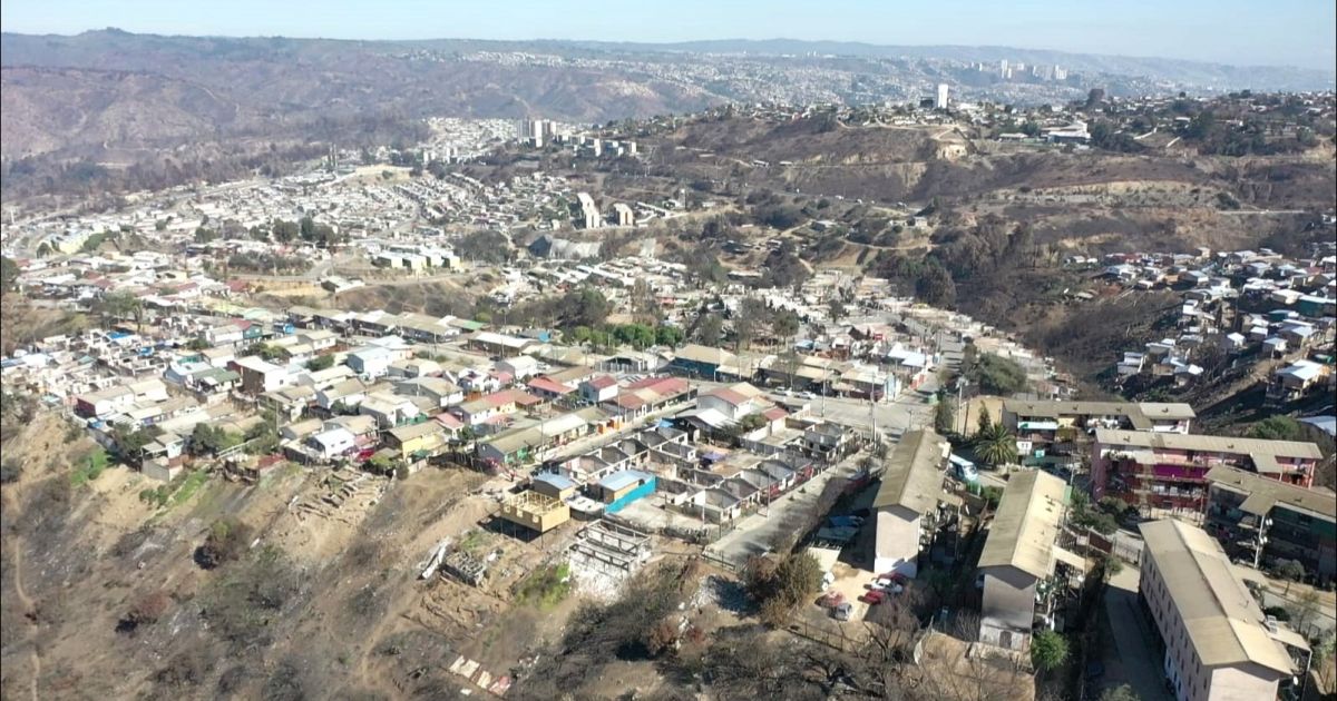 Obras comienzan en septiembre: Serviu Valparaíso invertirá 6 mil millones de pesos en el campamento más grande de Chile