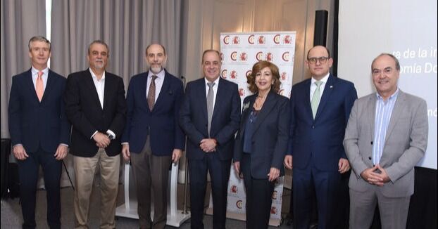 Cámara de Comercio de España en RD organiza desayuno económico