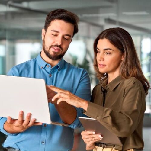 Automatización avanzada en tareas y proyectos: cómo la IA de Bitrix24 ayuda a emprendedores a trabajar mejor