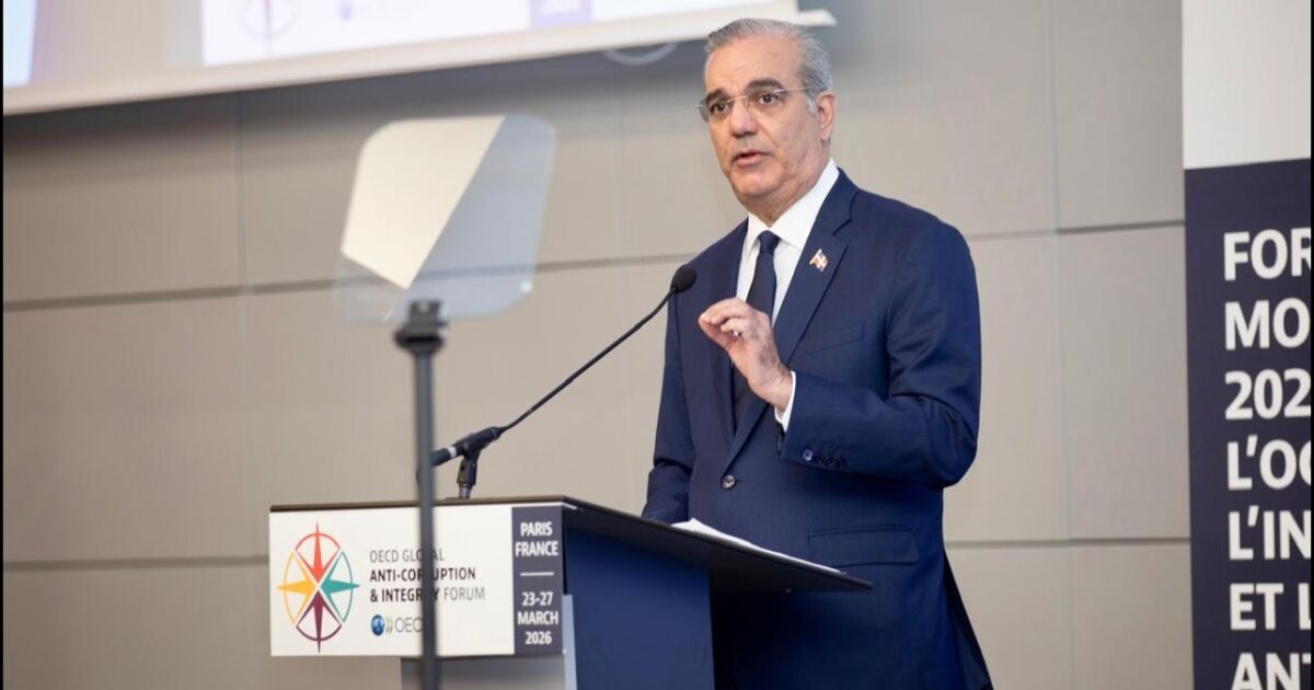 Presidente Abinader dice integridad es eje fundamental su gobierno, en Francia en el Foro Global Anticorrupción OCDE
