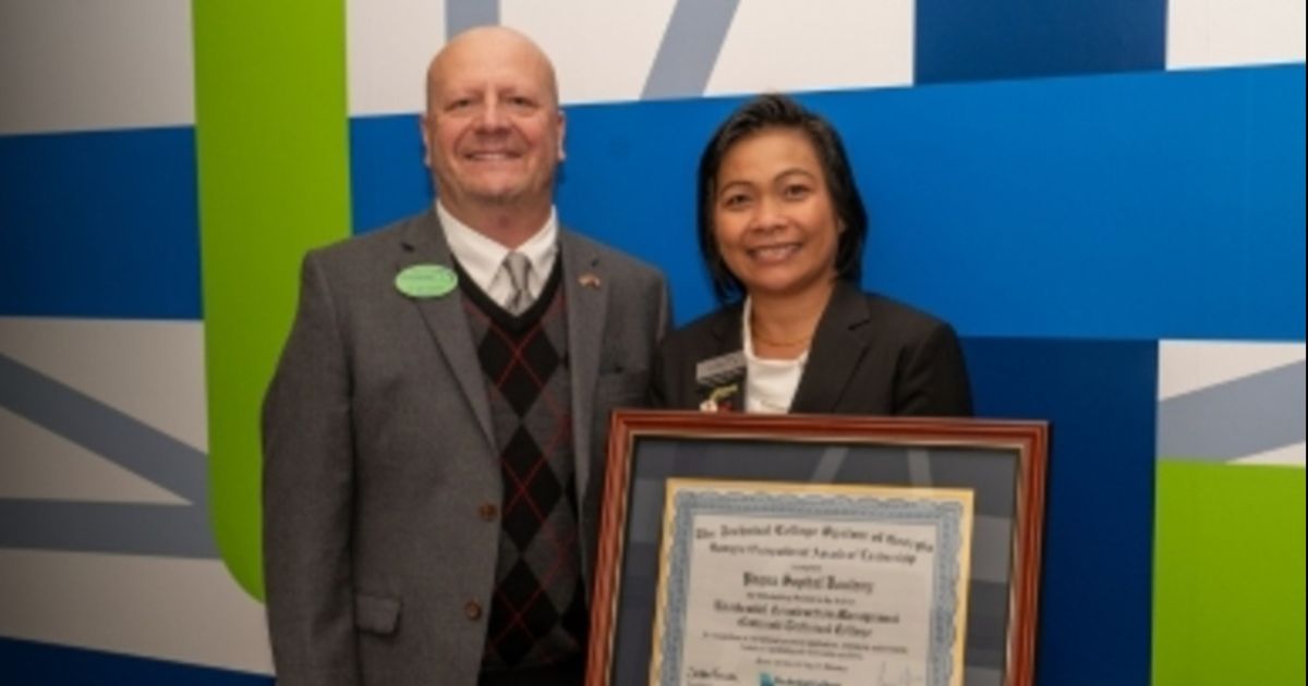 Premio Ocupacional de Georgia GOAL de Liderazgo de Gwinnett Technical College otorgan a Pagna Donlevy