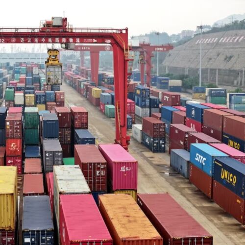 Trump eleva los aranceles a China hasta el 104%