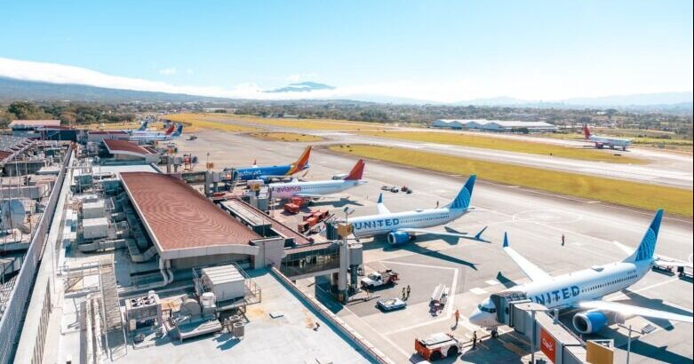 Aeropuerto Juan Santamaría es premiado por experiencia en salida de pasajeros