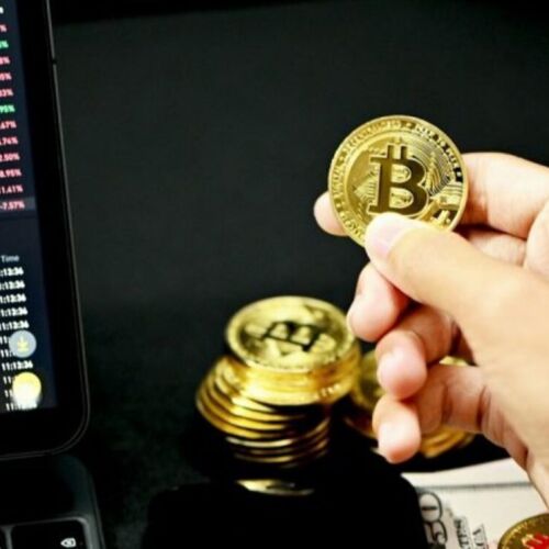 Coinbase lanza nueva tarjeta de crédito cripto en alianza con American Express