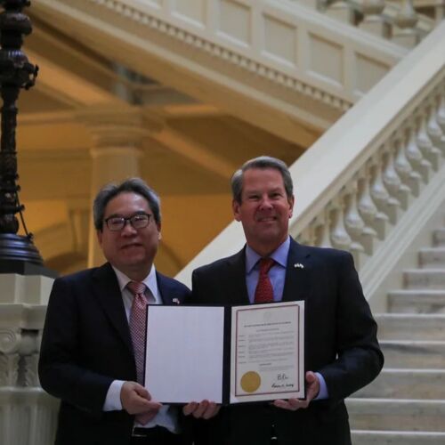 Kemp encabeza misión comercial a Alemania y Polonia