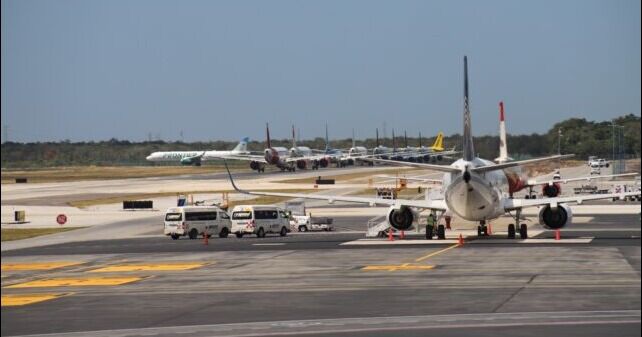 Sky elige a Cancún para cancelar su ruta de Lima por visados y tasas