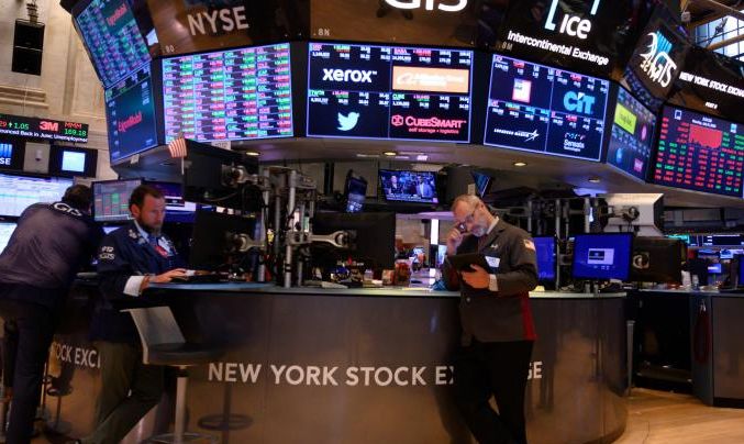 Wall Street abre plano antes del primer debate presidencial