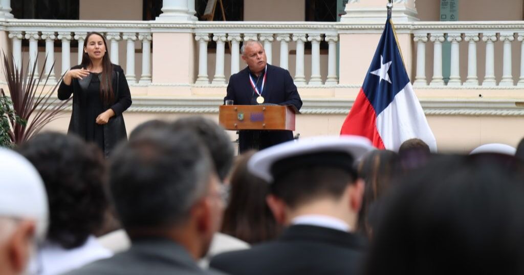 Gobernador Rodrigo Mundaca inicia formalmente su segundo mandato y toma juramento a los nuevos miembros del Consejo Regional de Valparaíso