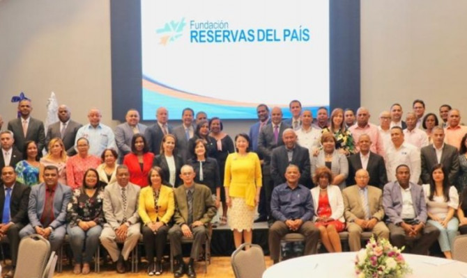 Reservas del País aprobará RD$940 millones a favor microempresarios