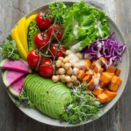 Celebridades veganas: Cómo ocho famosos transforman el mundo a través de su alimentación