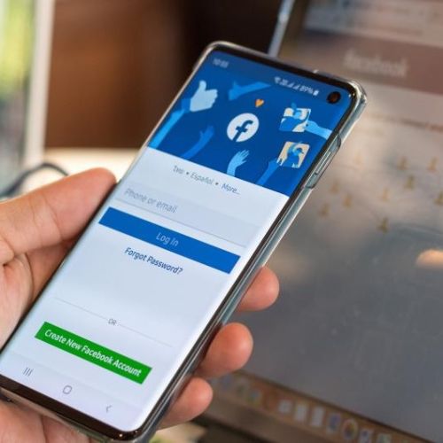 Los riesgos de iniciar sesión con Facebook en apps o sitios web que no conoce