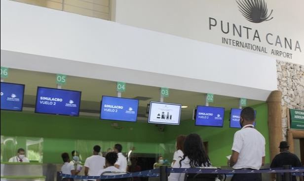 Aeropuerto de Punta Cana realiza simulacro de reactivación de operaciones previo a su reapertura