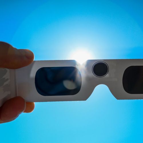 Encuesta señala, 30% no es consciente de los daños oculares que pueden ocurrir ante un eclipse solar
