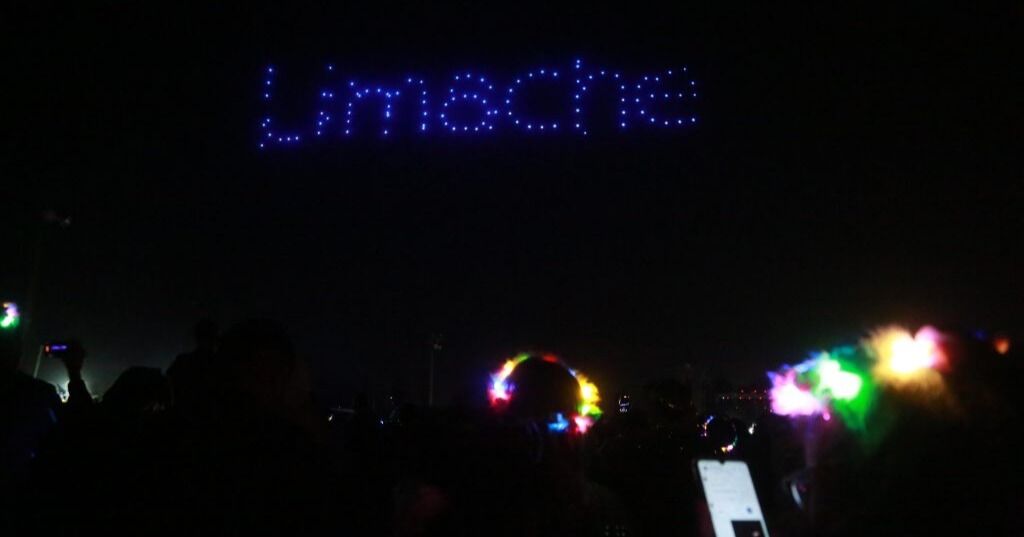 Exitoso show de drones ante más de 10 mil personas en el año nuevo de Limache