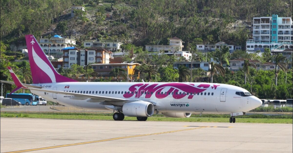 Jamaica da la bienvenida al vuelo inaugural de WestJet desde la ciudad de Quebec