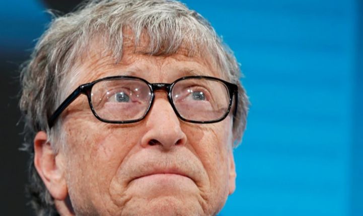 Bill Gates predice que más del 50 % de los viajes de negocios y más de un tercio de las horas de oficina desaparecerán tras el Covid-19