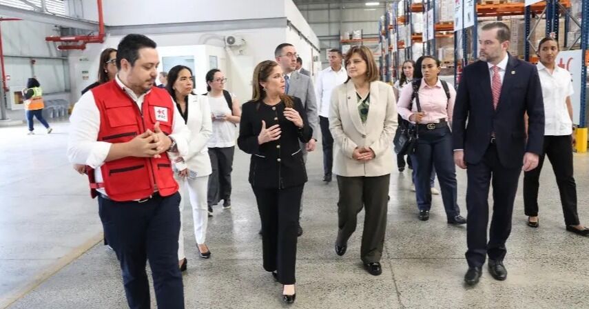 Vicepresidenta de Guatemala visita el Centro Logístico Regional de Asistencia Humanitaria de Panamá