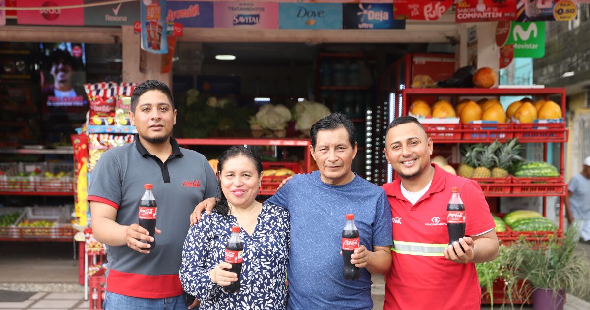 Arca Continental Ecuador impulsa la modernización de los tenderos con innovación y capacitación