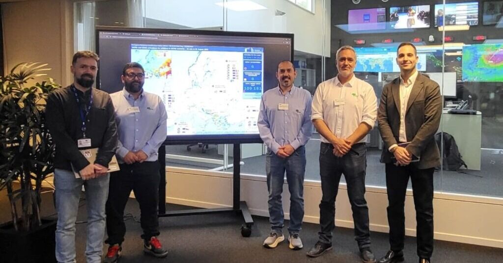 CONAF fortalece cooperación con la Unión Europea y presenta herramientas nacionales de monitoreo de incendios forestales en Bruselas