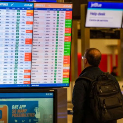 Casi 800 vuelos fueron cancelados en EEUU durante el fin de semana