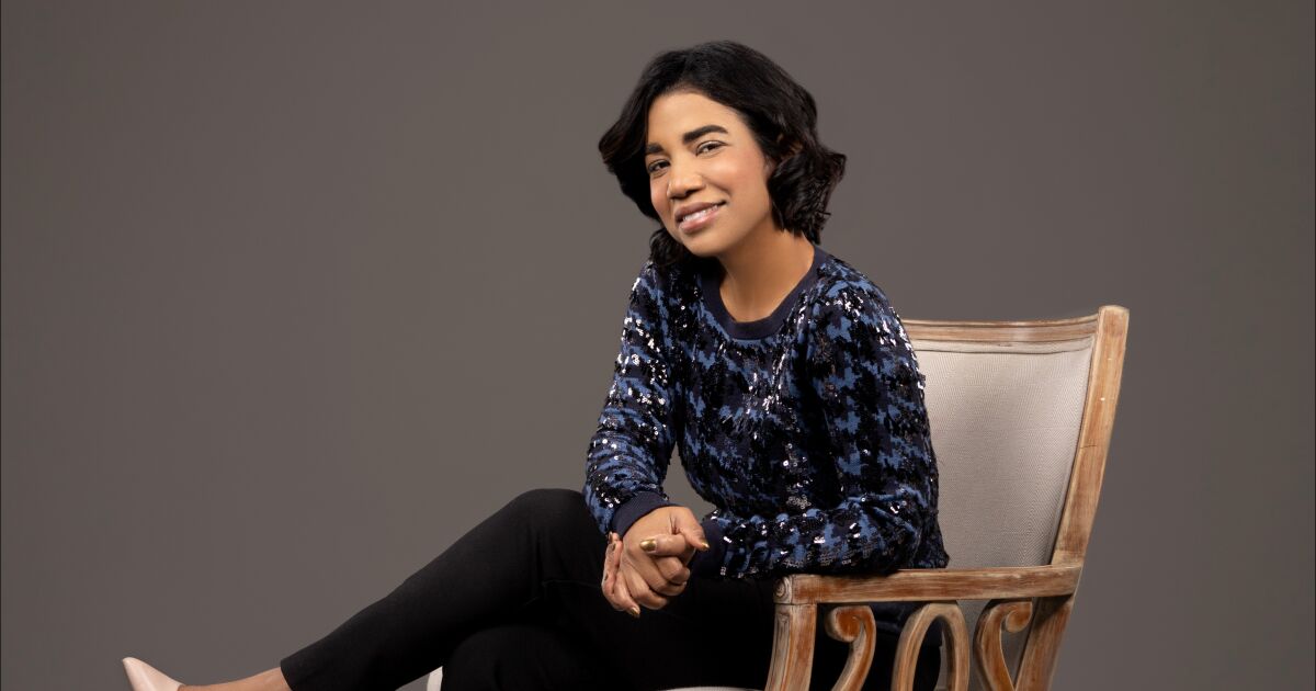 Gloris de Olivo - Directora