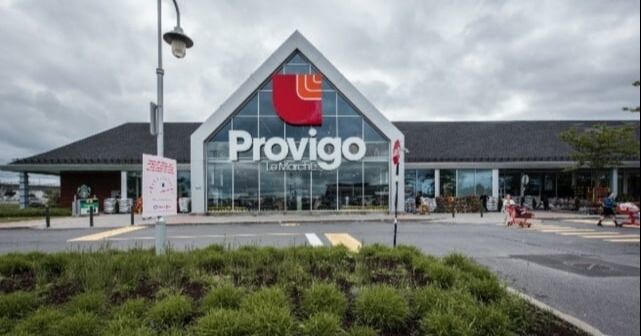 Provigo abre una tienda renovada en Montreal