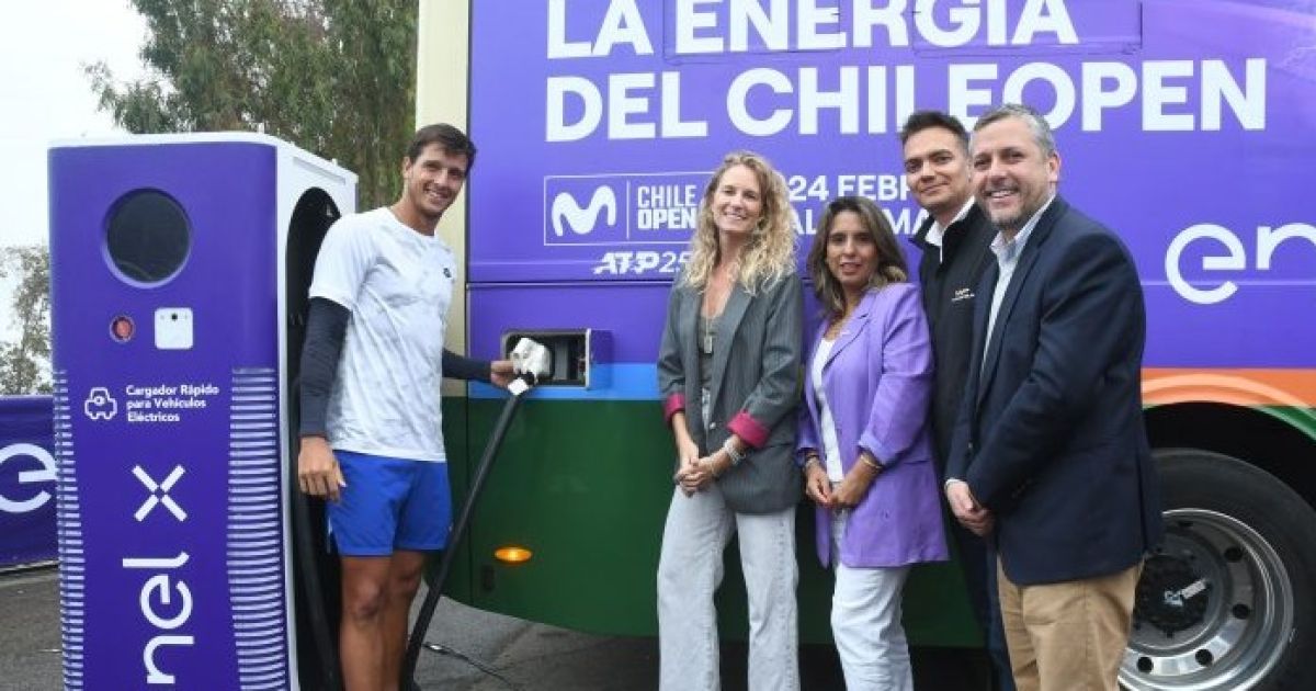 Presentan bus eléctrico gratuito para asistentes al Chile Open ATP 2024