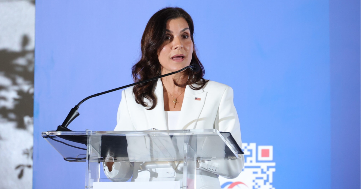 Embajadora EU resalta potencial del Cibao para atraer inversión