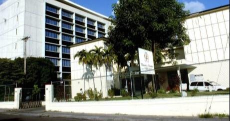 El gobierno de Jamaica diseña una nueva política bancaria para el sector público