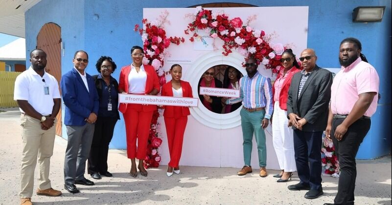 MOTIA celebra la semana del romance con la experiencia Bahamas Love Garden en el puerto de cruceros Freeport Harbour