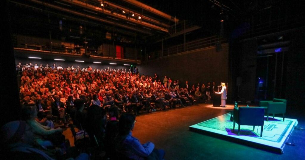 Valparaíso fue escenario del poder de las palabras: Puerto de Ideas convocó a más de 14 mil asistentes