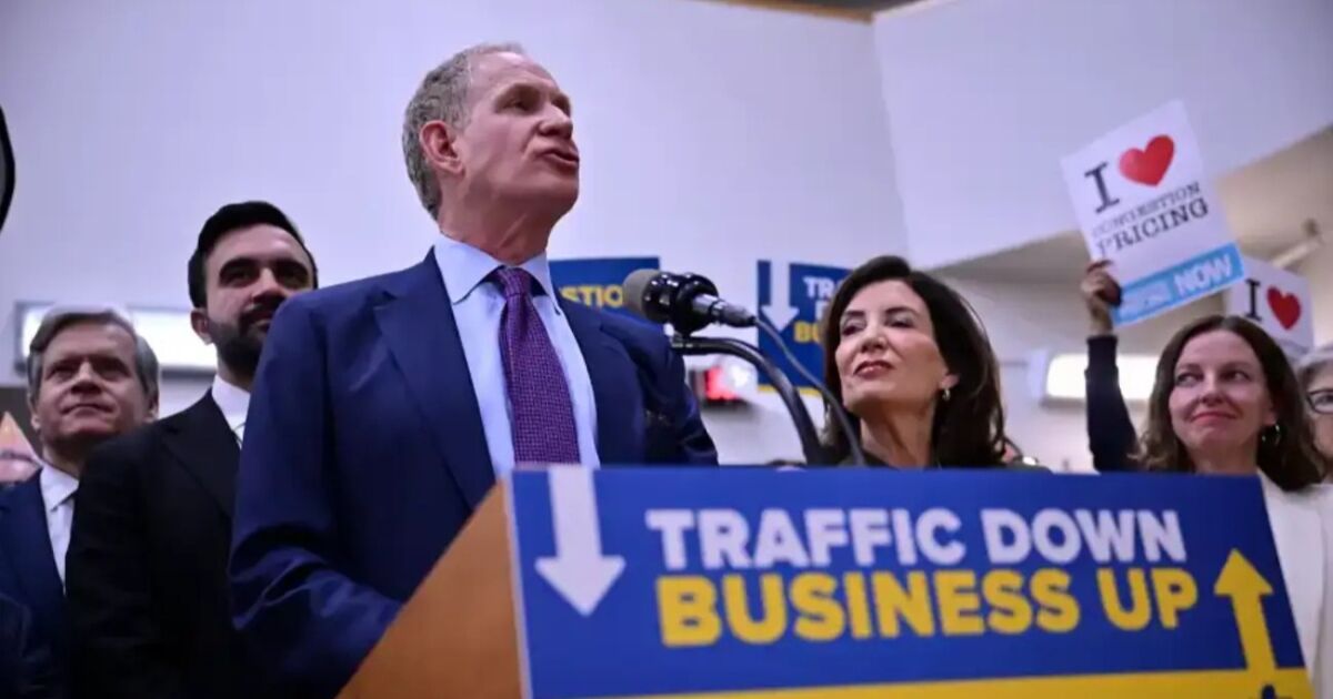 Tarifas de congestión: Hochul celebra los resultados "extraordinarios" del programa de peajes de Manhattan en su primer aniversario
