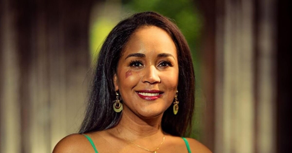 Ana Russell Presidenta, ARussell Enterprises LLC