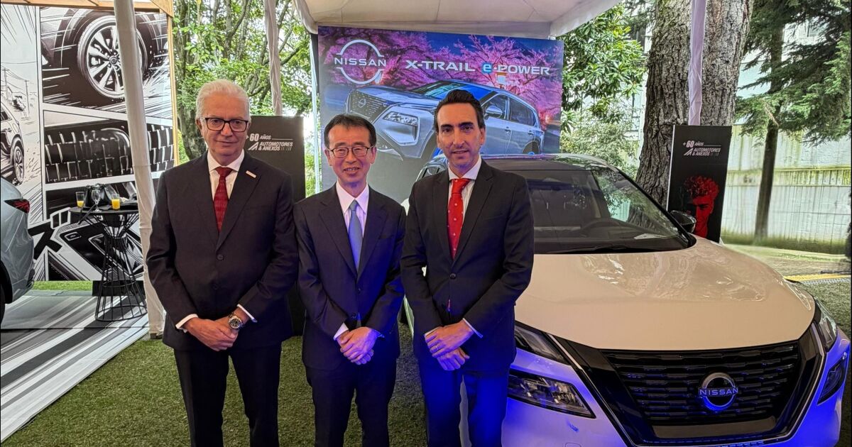 Nissan celebra su legado japonés en el aniversario del Emperador de Japón