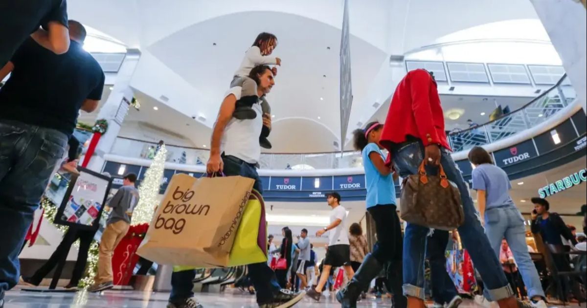 El fin de semana del Black Friday y el Cyber ​​Monday se prepara para alcanzar un récord de 75 mil millones de dólares en ventas minoristas durante las fiestas en Estados Unidos