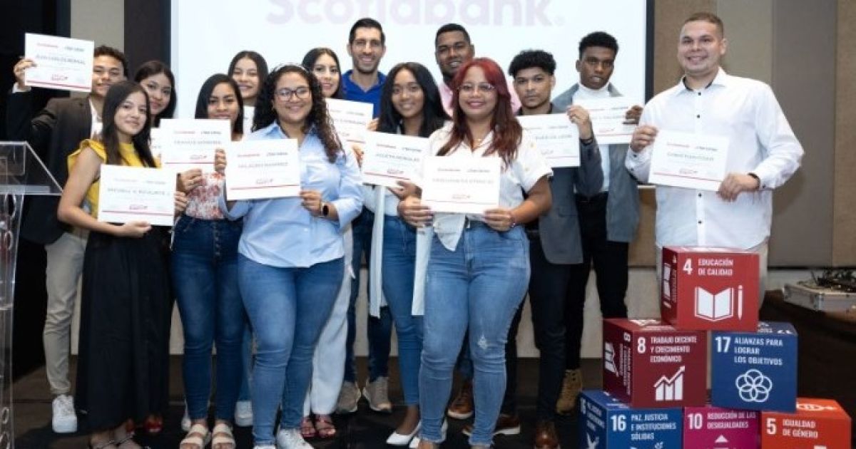 Scotiabank y U Del Istmo otorgan Becas a jóvenes panameños a través del Programa «3 por 1 Sueño»