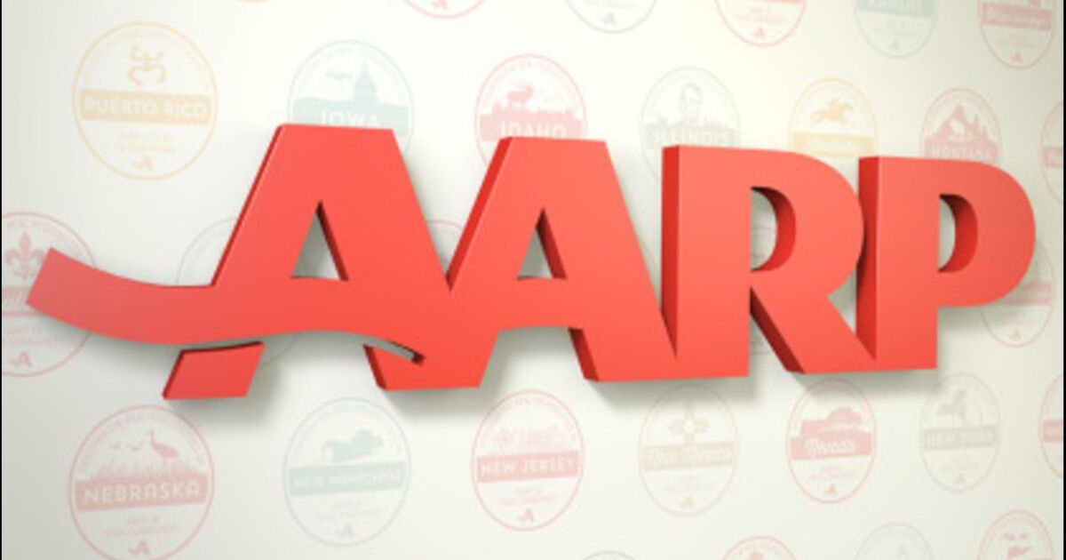 AARP Georgia honra a Walon Smith con su premio al voluntario más prestigioso