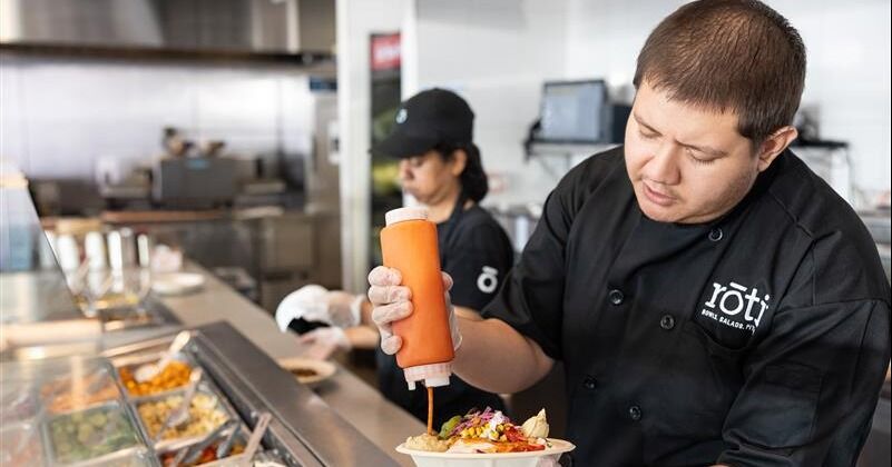 Roti Modern Mediterranean trae sabores audaces a Atlanta con la primera cocina de la marca que solo ofrece entregas a domicilio