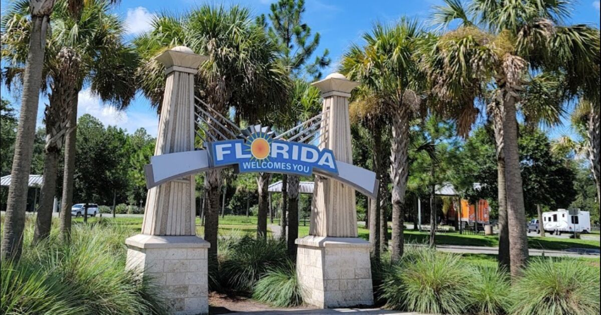 El turismo en Florida generó un impacto económico de $133.6 mil millones, ahorrando a los hogares casi $2,000 en impuestos