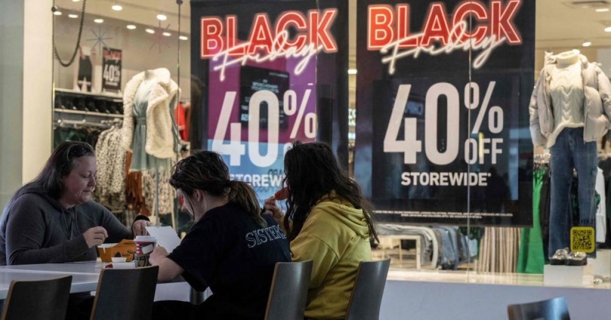 Transcurre jornada de Black Friday que abre la temporada de fin de año para el comercio