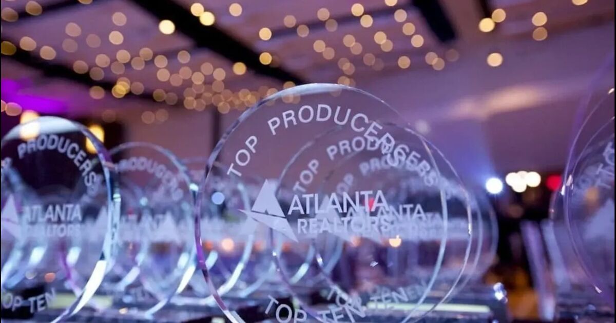 Asociación de Agentes Inmobiliarios de Atlanta celebra la excelencia en la Gala de los Mejores Productores de 2026