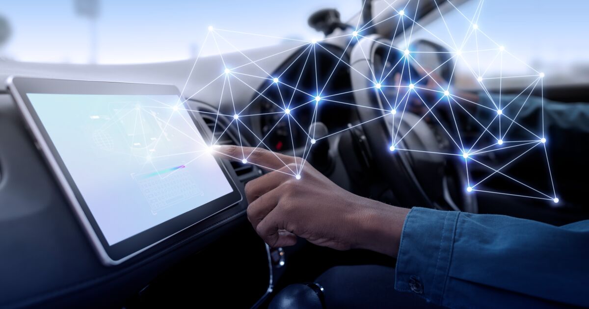 Experto advierte riesgos de otorgar personalidad jurídica a la inteligencia artificial