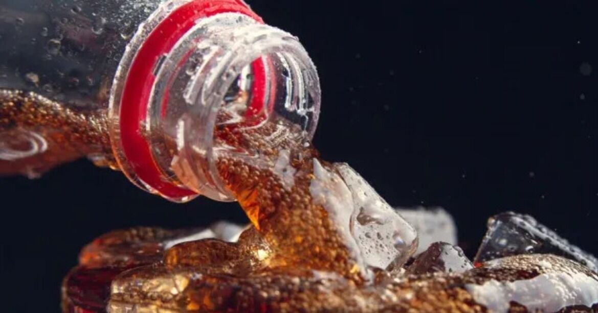 Proponen un impuesto del 10% a los refrescos para impulsar el deporte