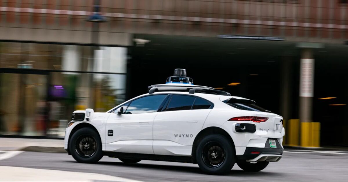 El servicio de robotaxi de Uber y Waymo abre sus puertas a los pasajeros en Atlanta